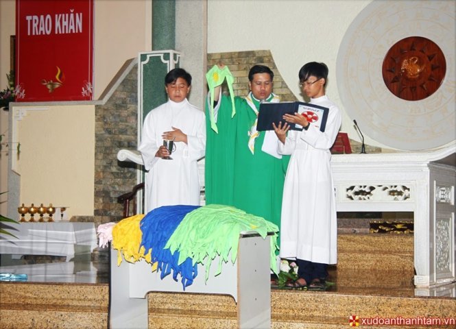 Khai giảng năm học 2013-2014